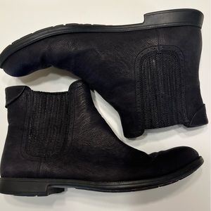 Camper Flat Leather Ankle Boots • Women’s 40